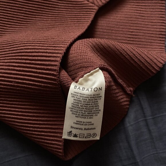 Babaton Sculpt Knit Squareneck Cropped Tank - Sundried Red - Picture 5 of 7